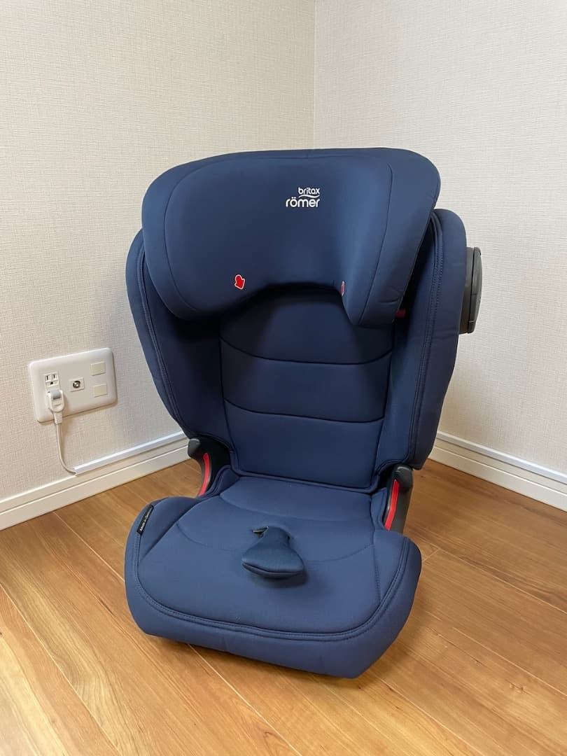 Britax Römer ISOFIX ジュニアシート シートプロテクター付き