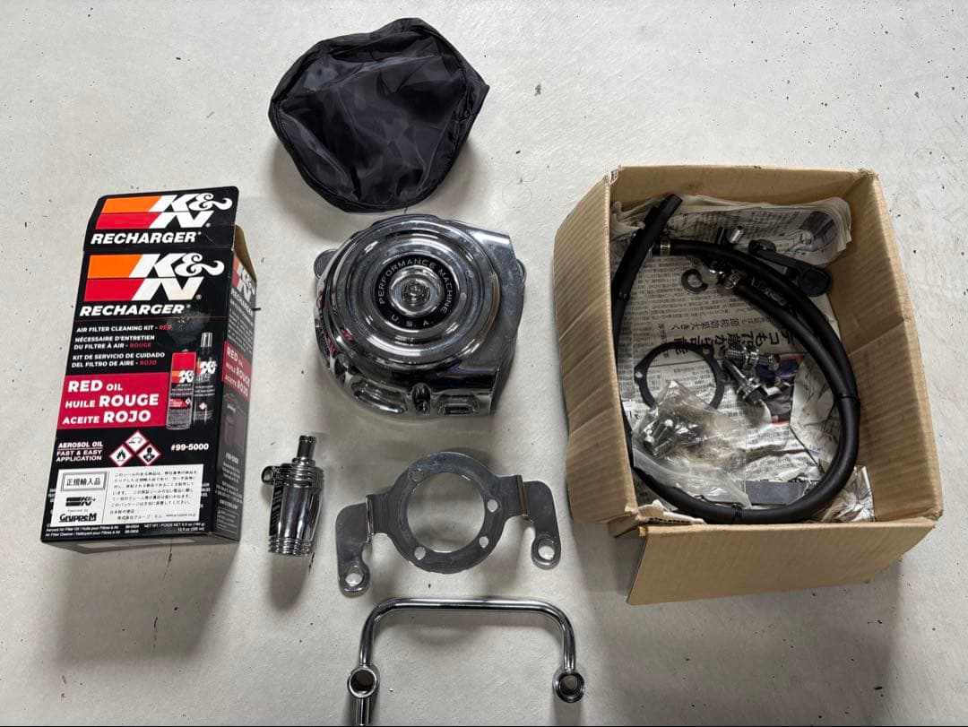 パフォーマンスマシン　ヴィンテージ　ブリーザーキット&オイルキャッチタンク