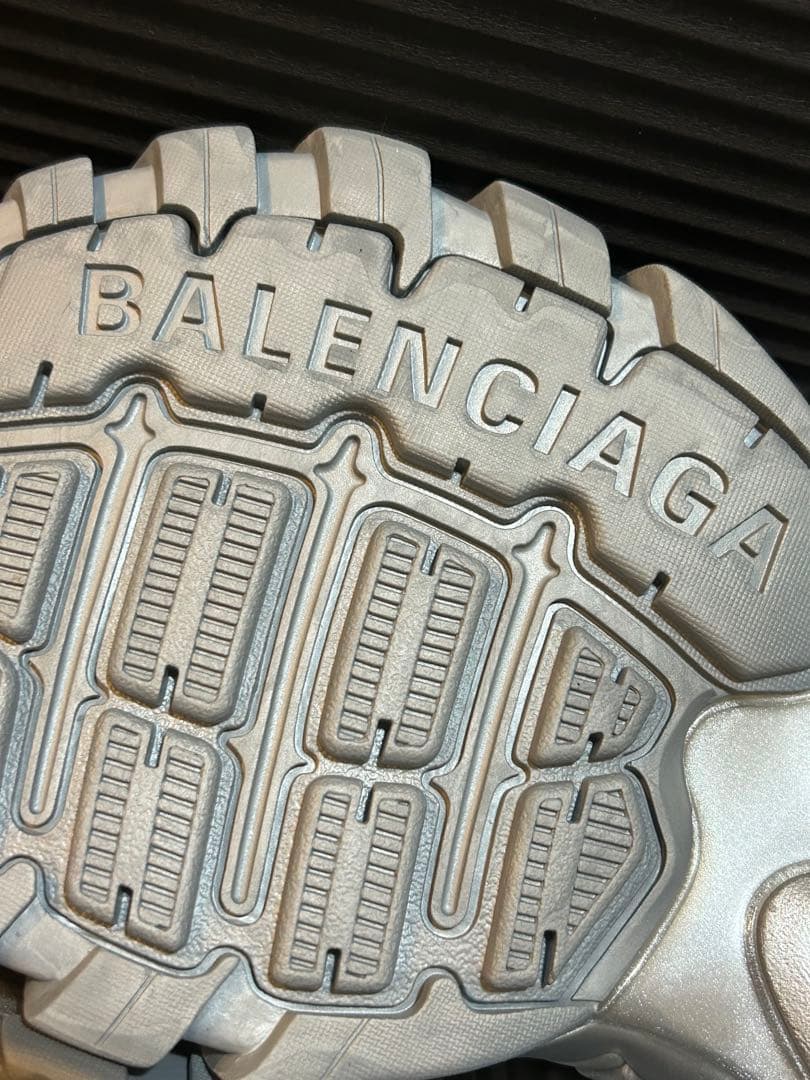 BALENCIAGA シルバー サンダル トラックサンダル 35 23 新品