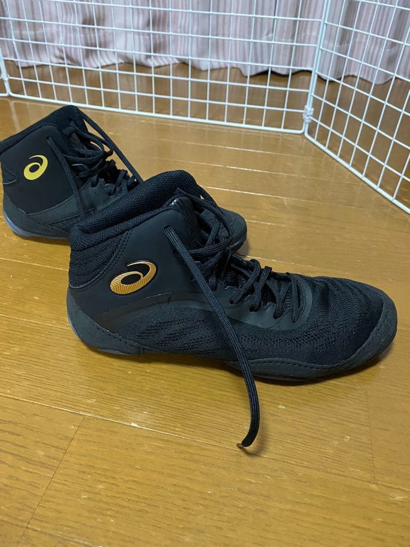 アシックスレスリングシューズ