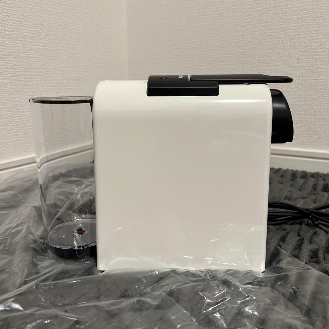NESPRESSO ESSENZA MINI エスプレッソマシン