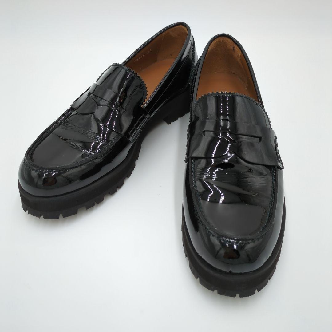 美品　未使用に近い　Pertini ペルティニ　エナメル　厚底　ローファー　37