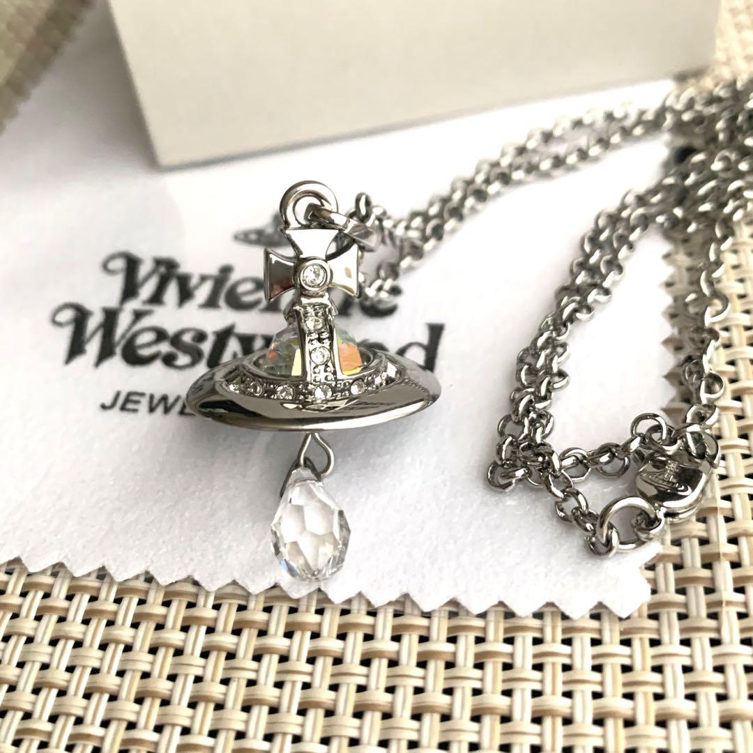 Vivienne Westwoodクリスタル　 ゴールドネックレス