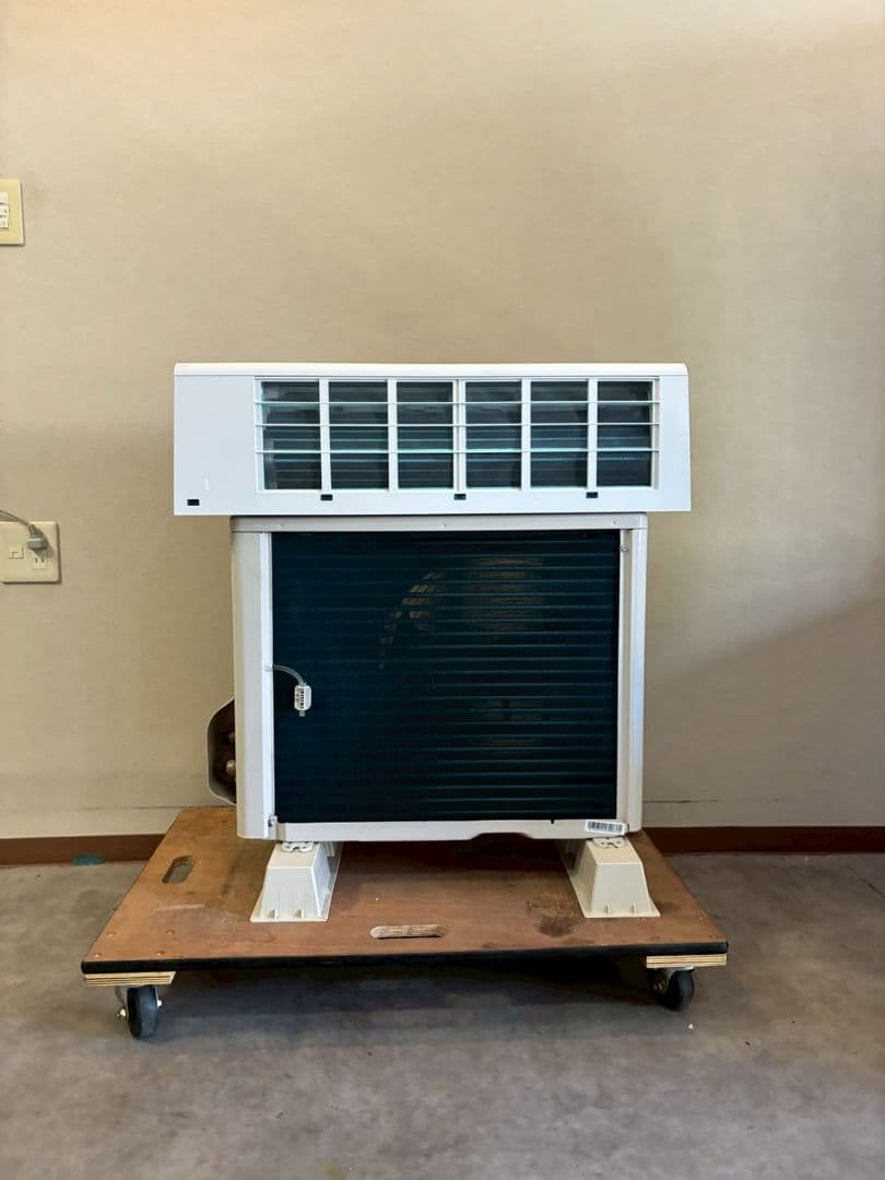 2091 東芝【RAS-2214TM (W)】2024年製 6畳 エアコン 中古