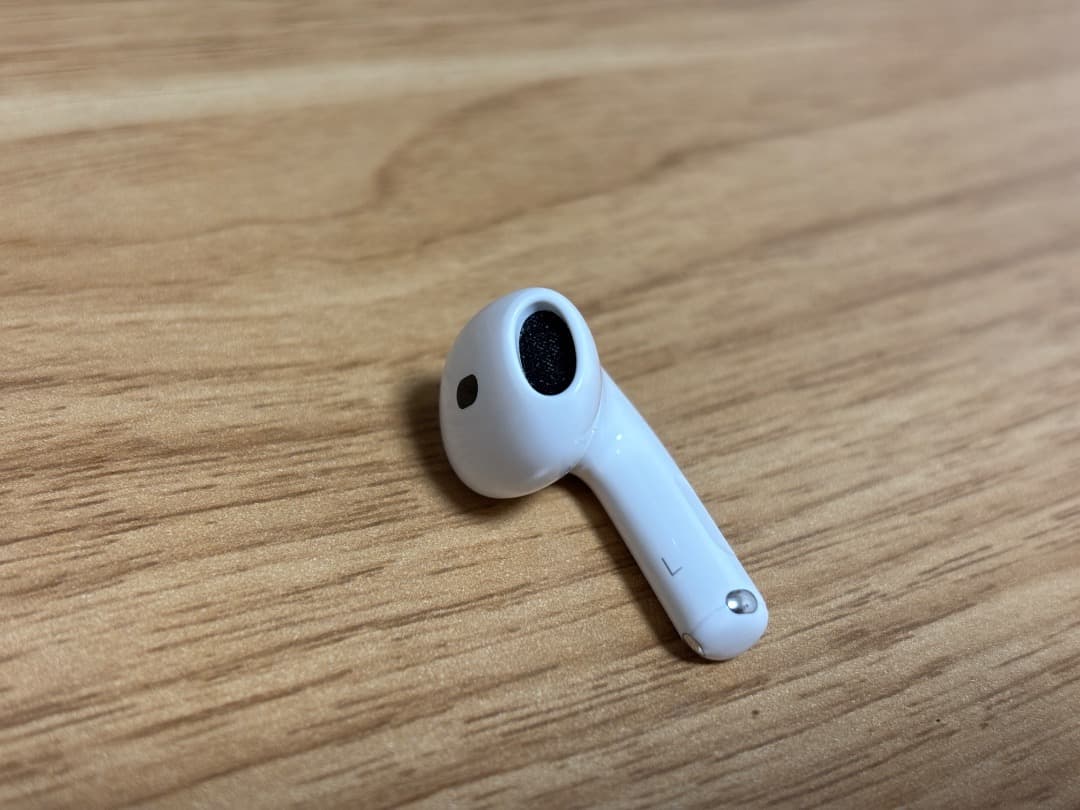 美品・完動品｜Apple AirPods 4 アクティブノイズキャンセリング