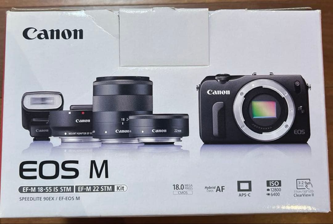 Canon EOS M ミラーレス一眼カメラ　kit