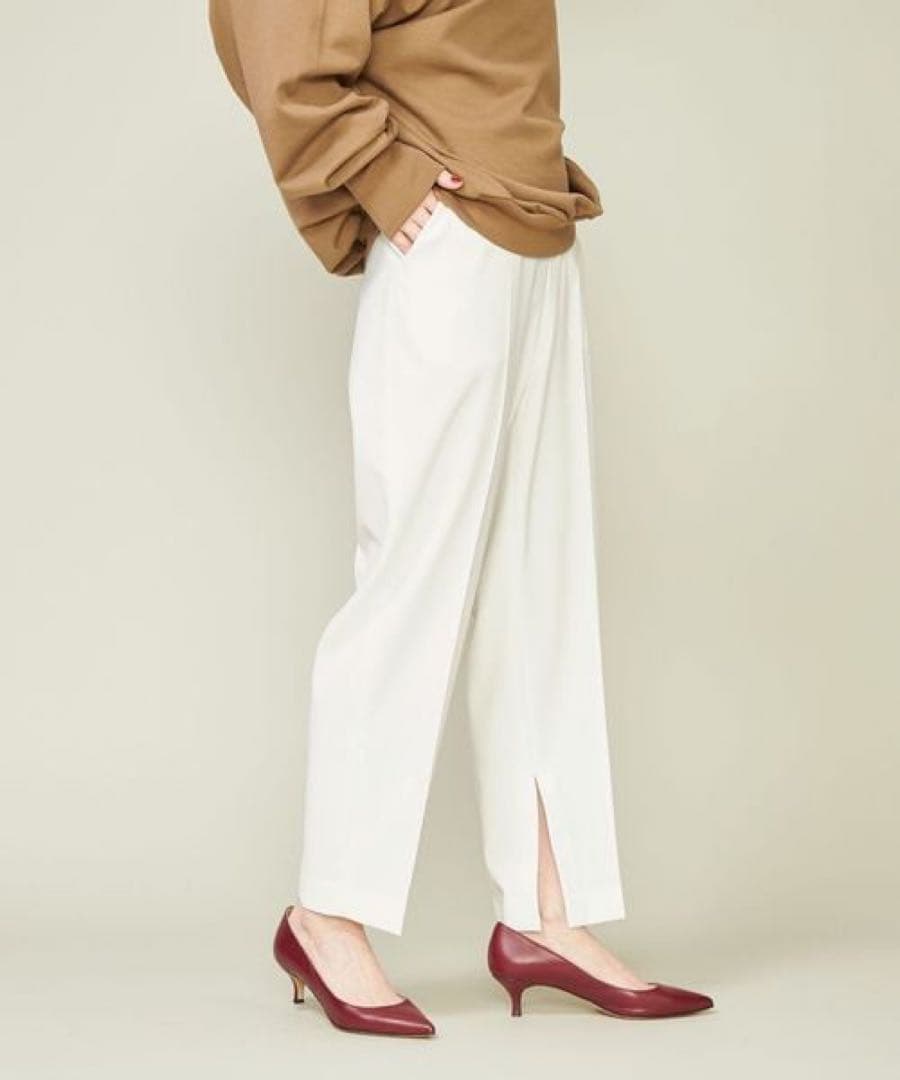 ＜conte＞スリット テーパードパンツ　White