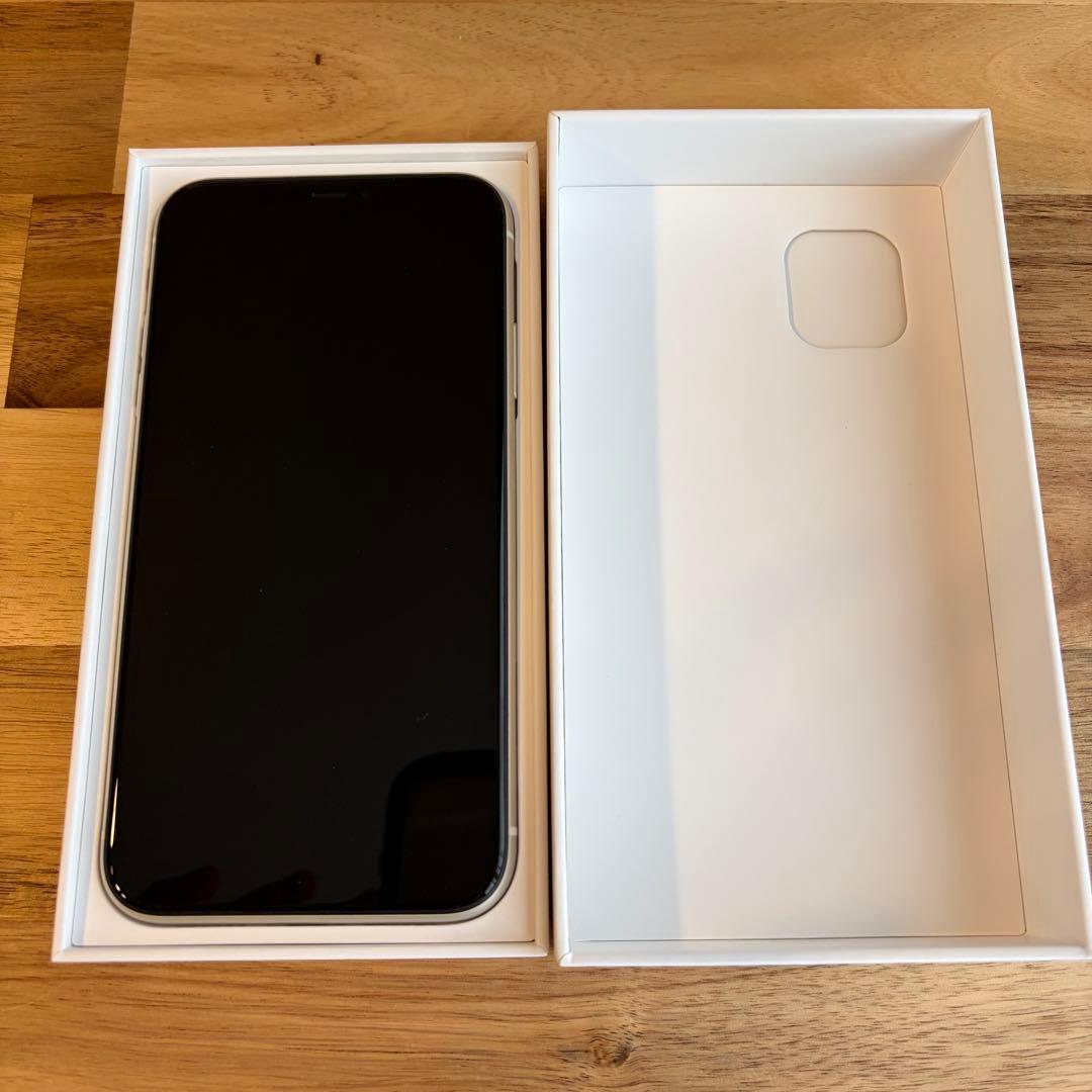 iphone11（ホワイト128GB） ※simロック解除済・箱あり