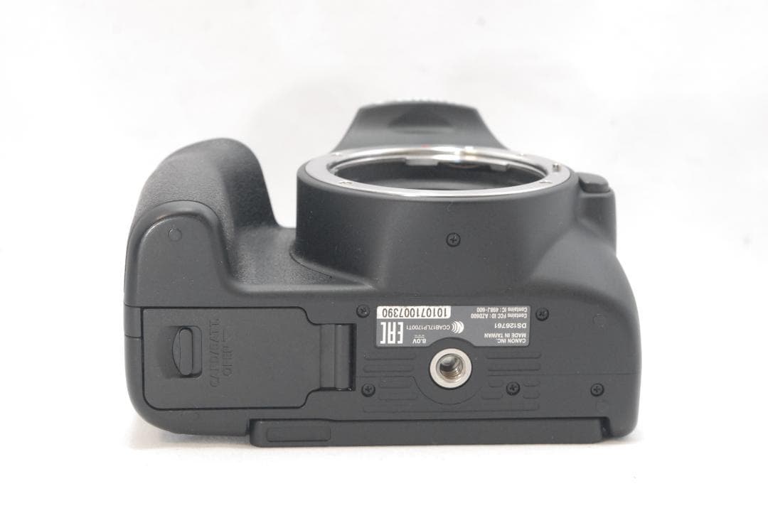 限定１台✨Canon　kiss　X10　ボディ　美品　高画質　簡単　初心者　安心