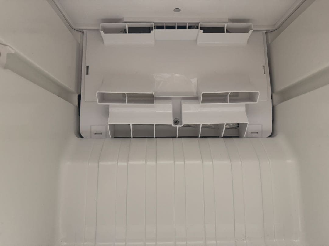 大幅値下げ！【送料込み】冷凍冷蔵庫UR-J110H 2017年製