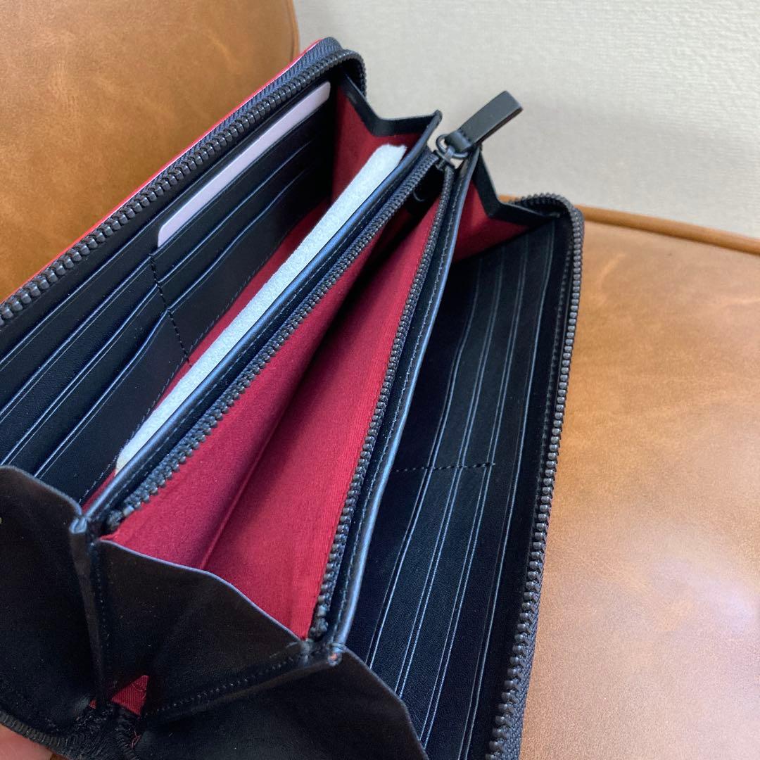 Vivienne Westwood 長財布 レッドロゴ