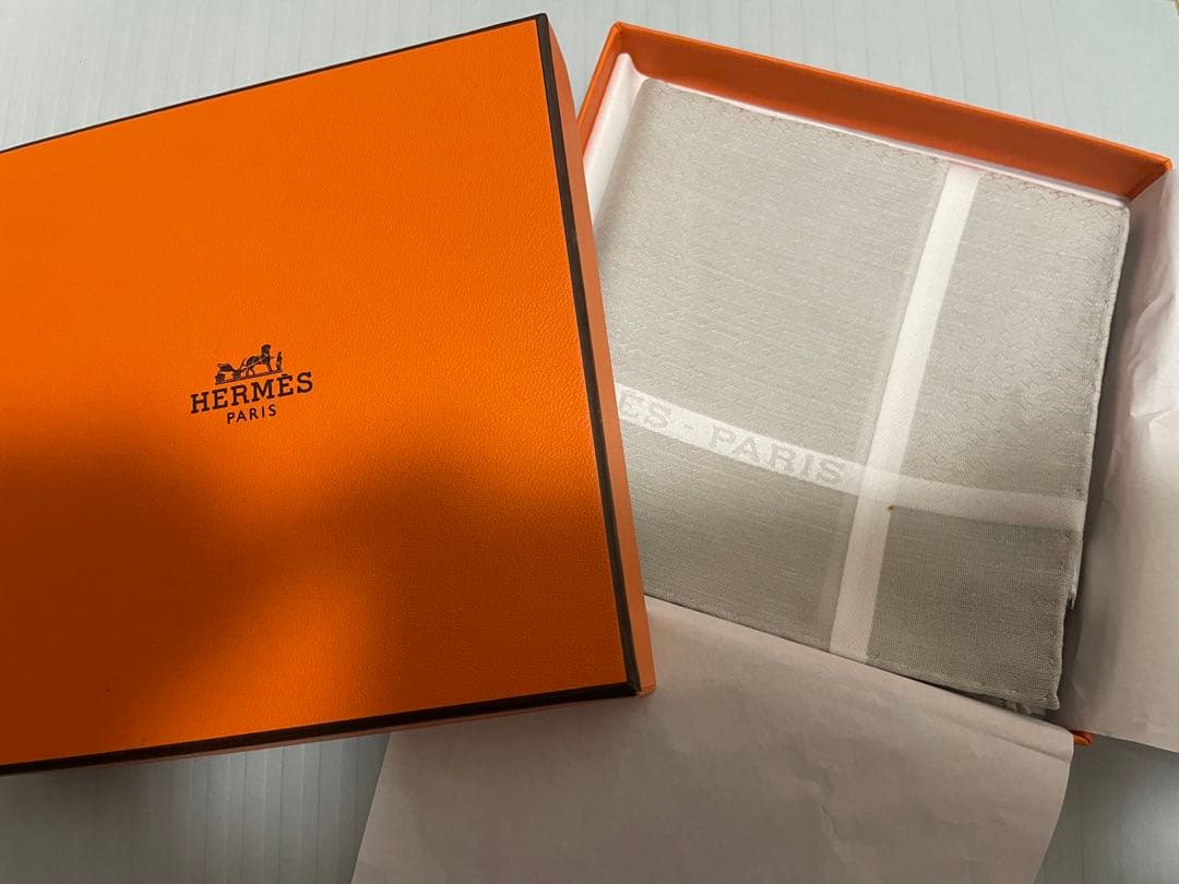 【新品未使用】HERMÈS ハンカチ エルメス ジャガードH 箱付き
