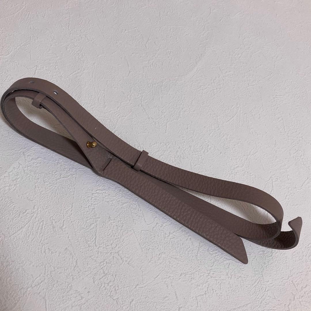 【美品】ミナペルホネン　cross レザー　ベルト　グレー