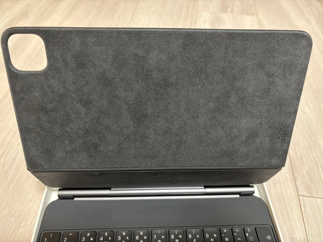 iPad 11インチ用 Magic Keyboard MXQT2J 日本語