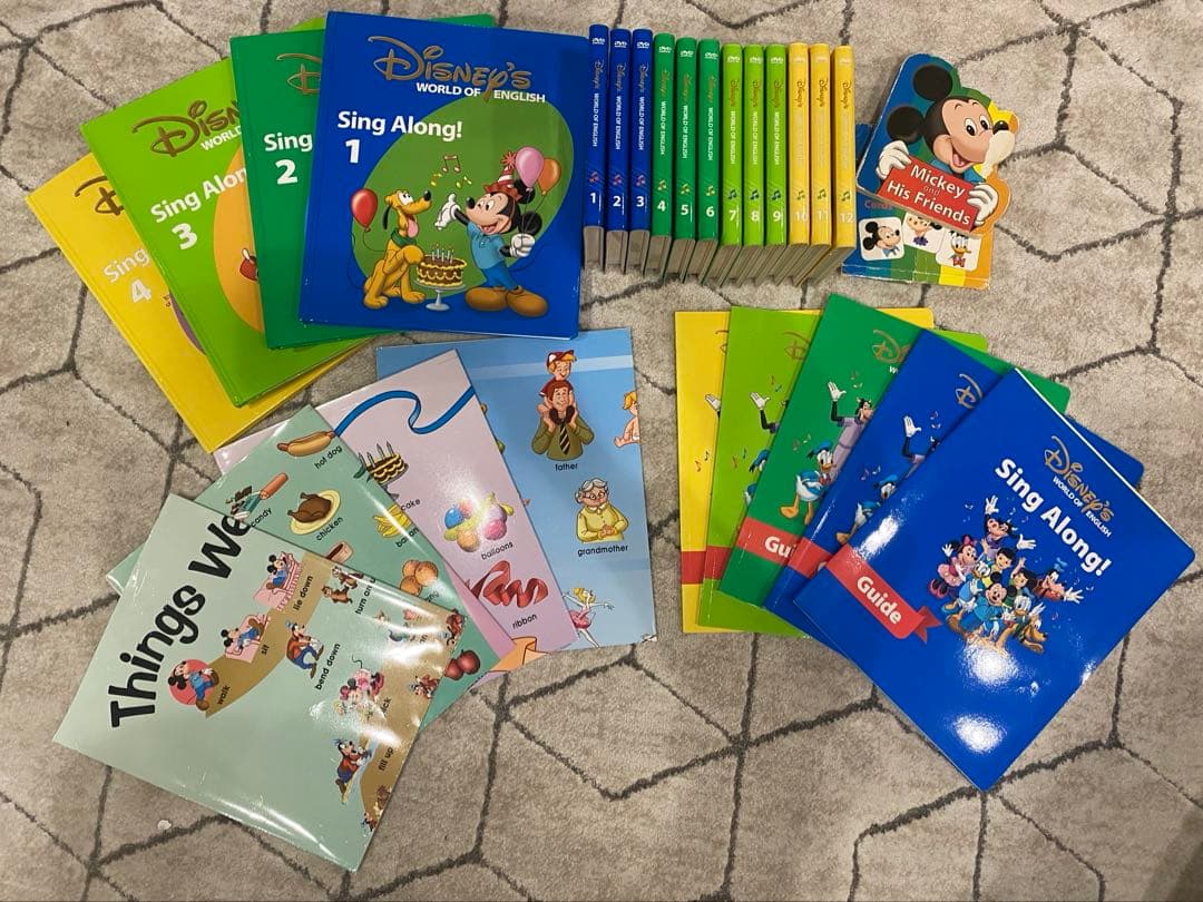値下げしました！　シングアロング　DVD12枚　絵本　ディズニー英語システム