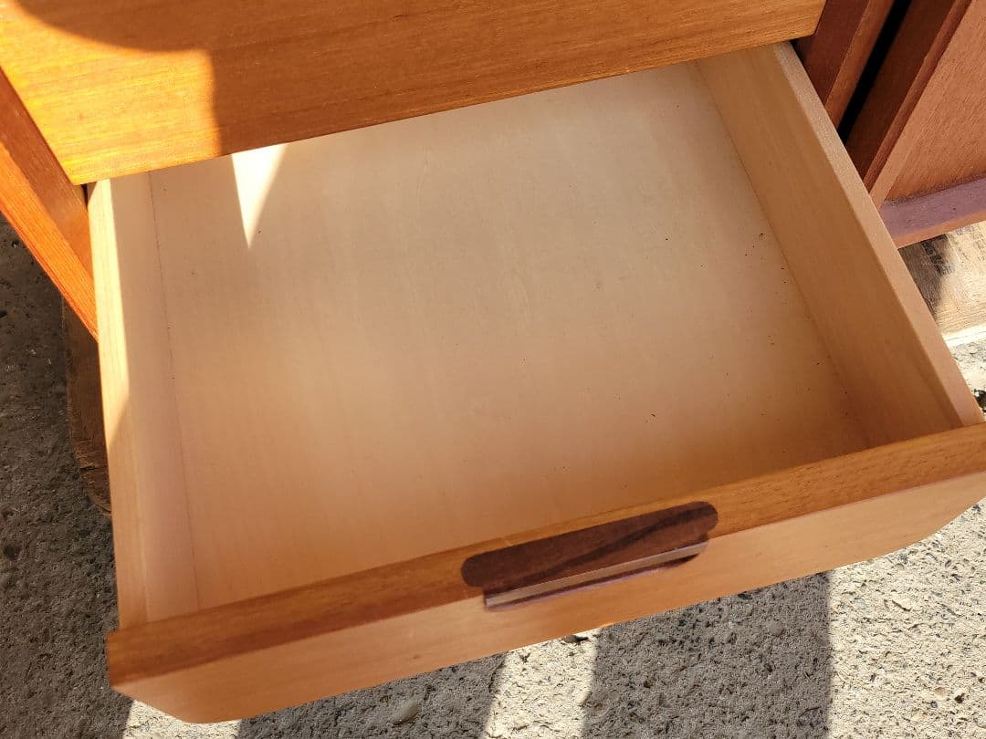 レトロ 木製 ガラス扉付き 食器棚 本棚 収納棚 ヴィンテージ調 キャビネット