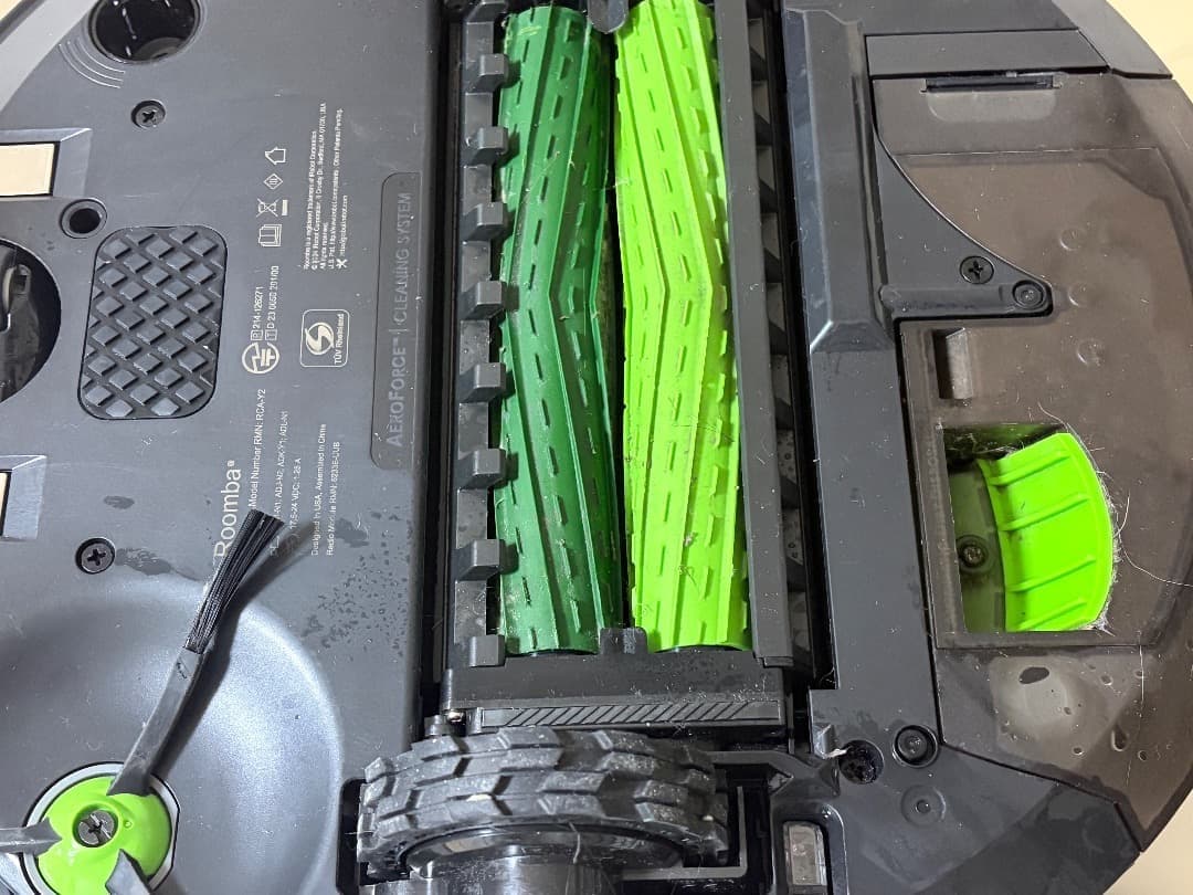 ルンバ コンボ 10 Max ロボット + AutoEmpty™. 水拭き両用