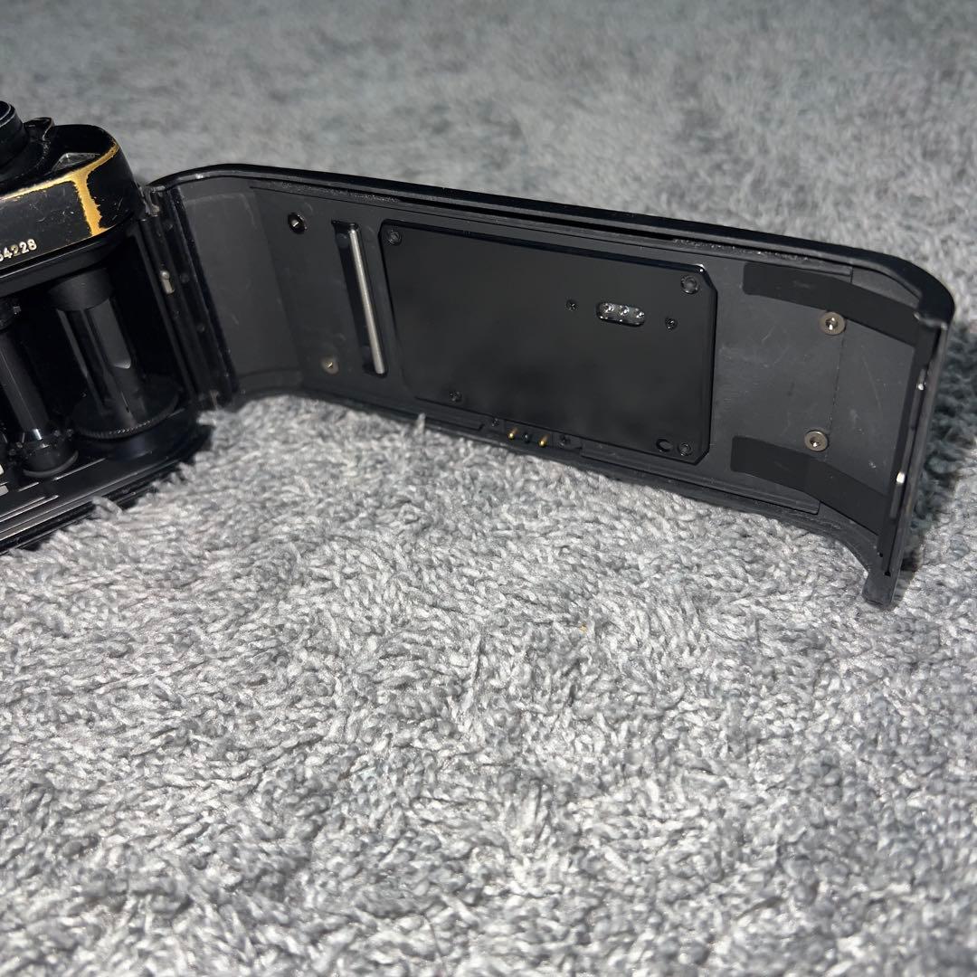 Nikon　F3 + 28mm F3.5 単焦点レンズ