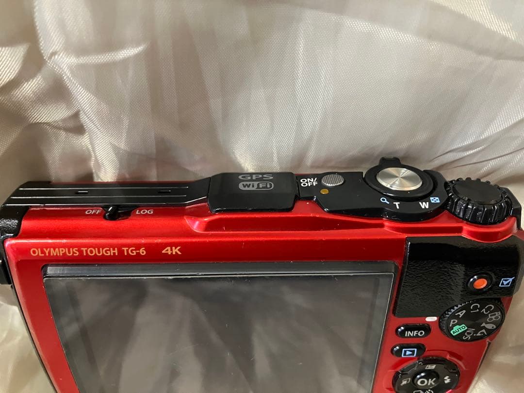 オリンパスTG-6 レッド①