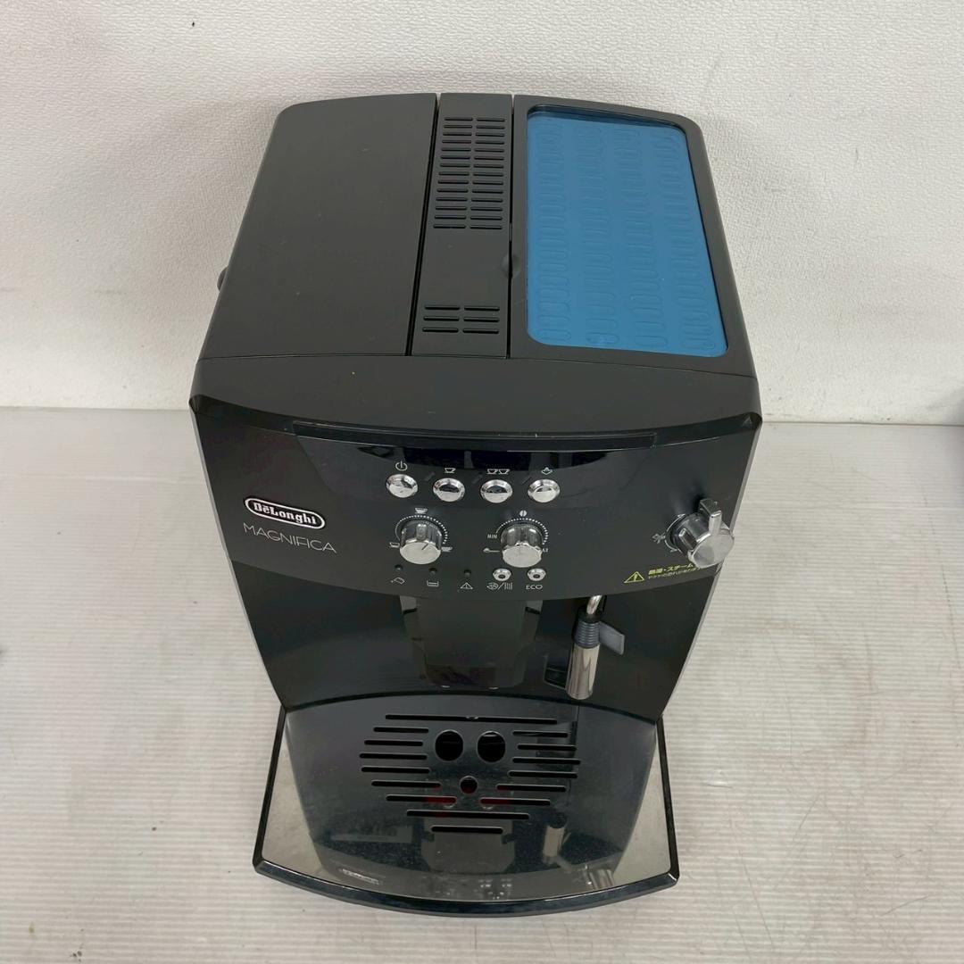 DeLonghi エスプレッソマシン ESAM04110BH A0092