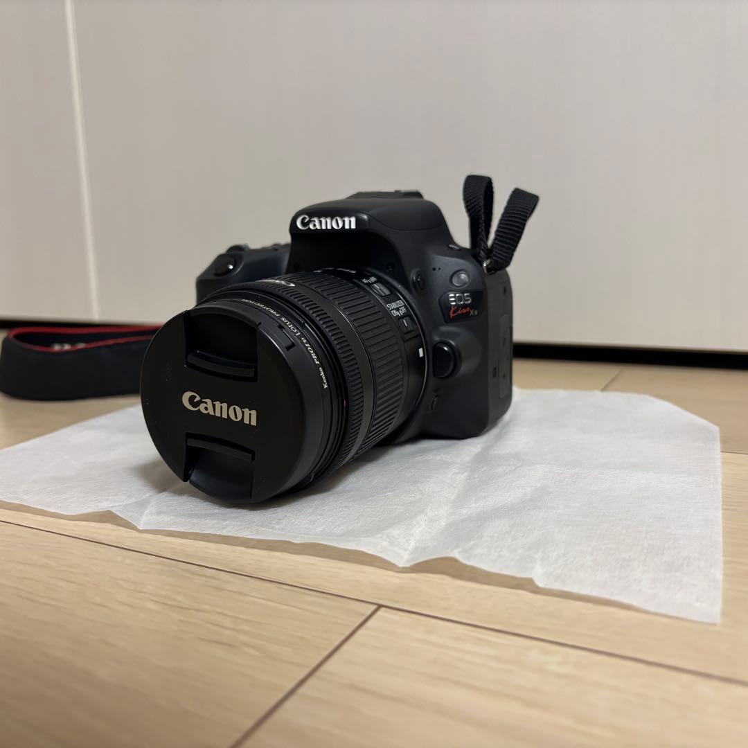 Canon EOS Kiss X9 ズームレンズキット　一眼レフ