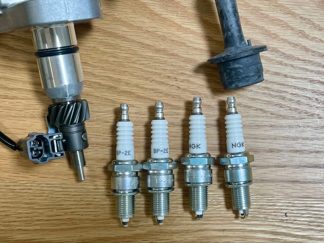 新品未使用、純正品トヨタ5k ディストリビュータ