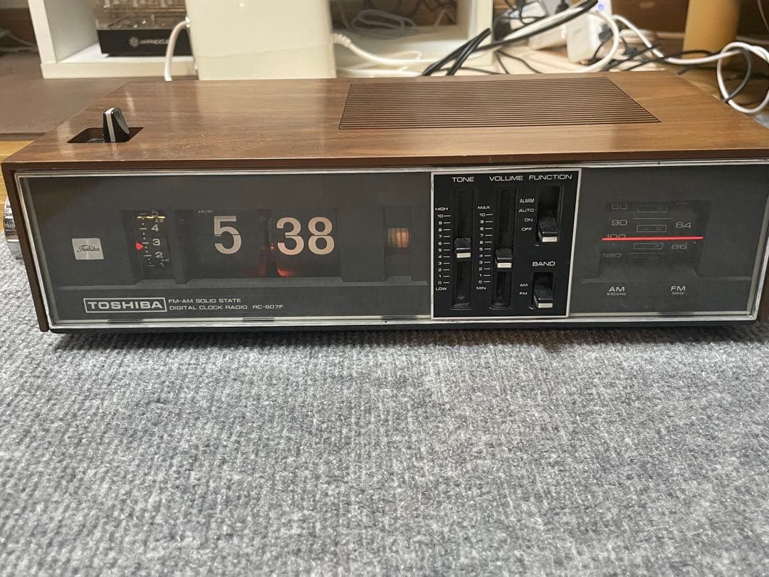 TOSHIBA ラジオ RC-807F 1972年