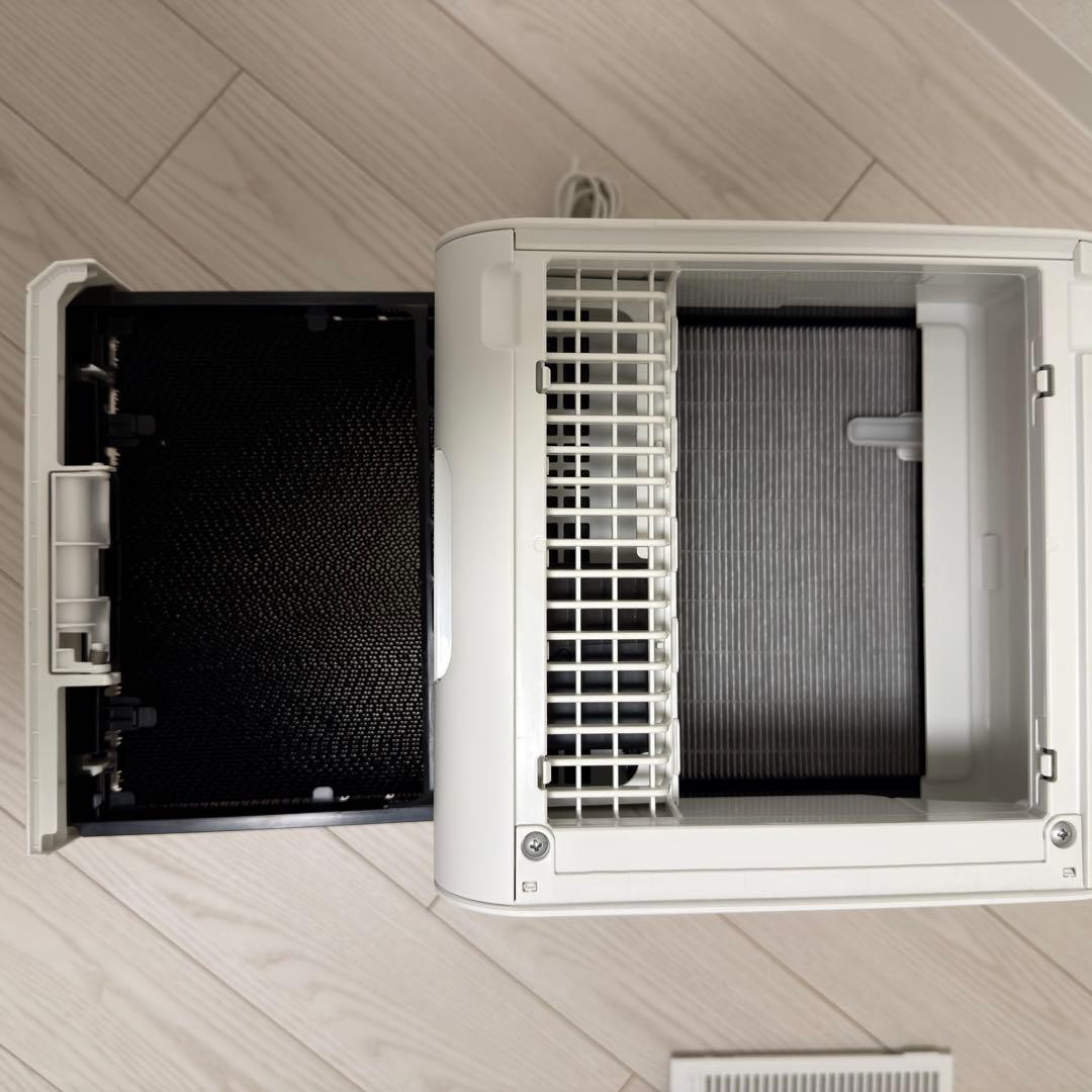 【コムギ】DAIKIN 空気清浄機 MC55Z-W