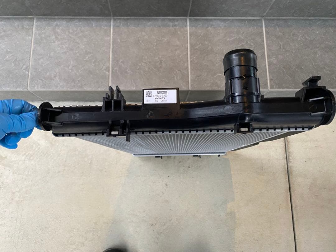 トヨタ　GR86 純正ラジエター　使用少なめ