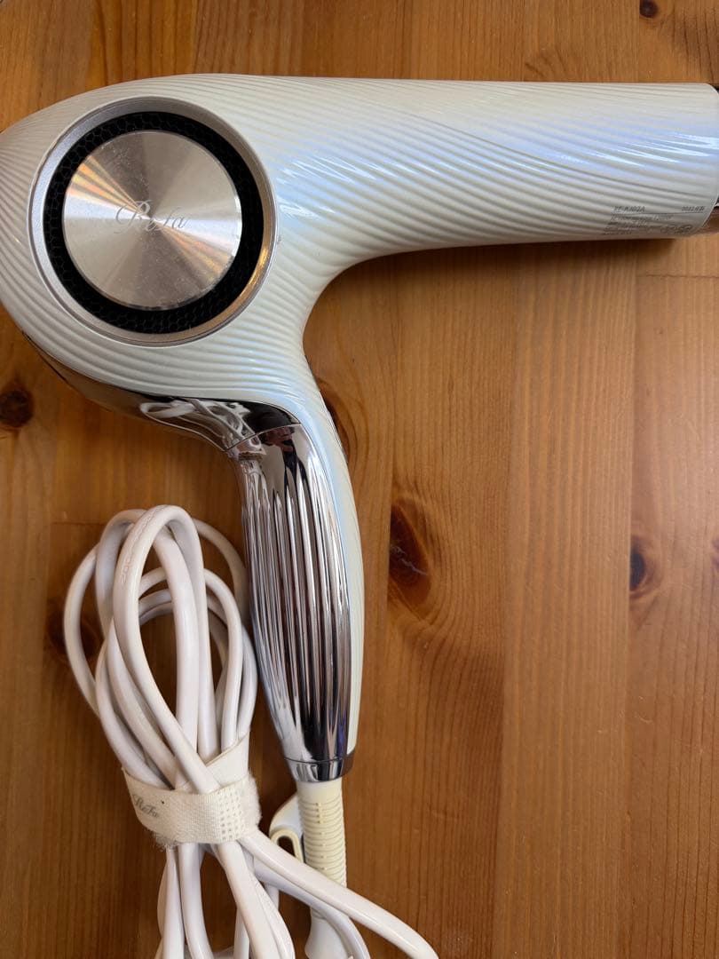 リファビューテックドライヤープロReFa RE-AJ02A ホワイト