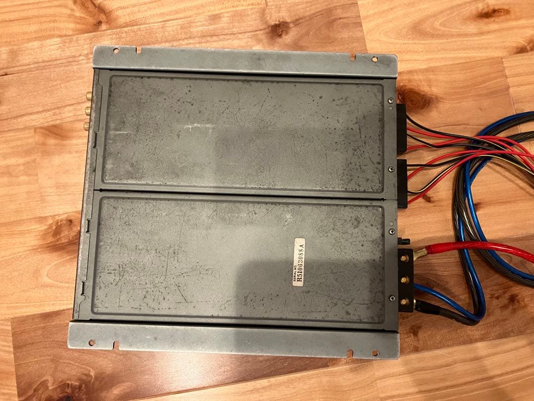 ALPINE V12 パワーアンプ　MRV-F300