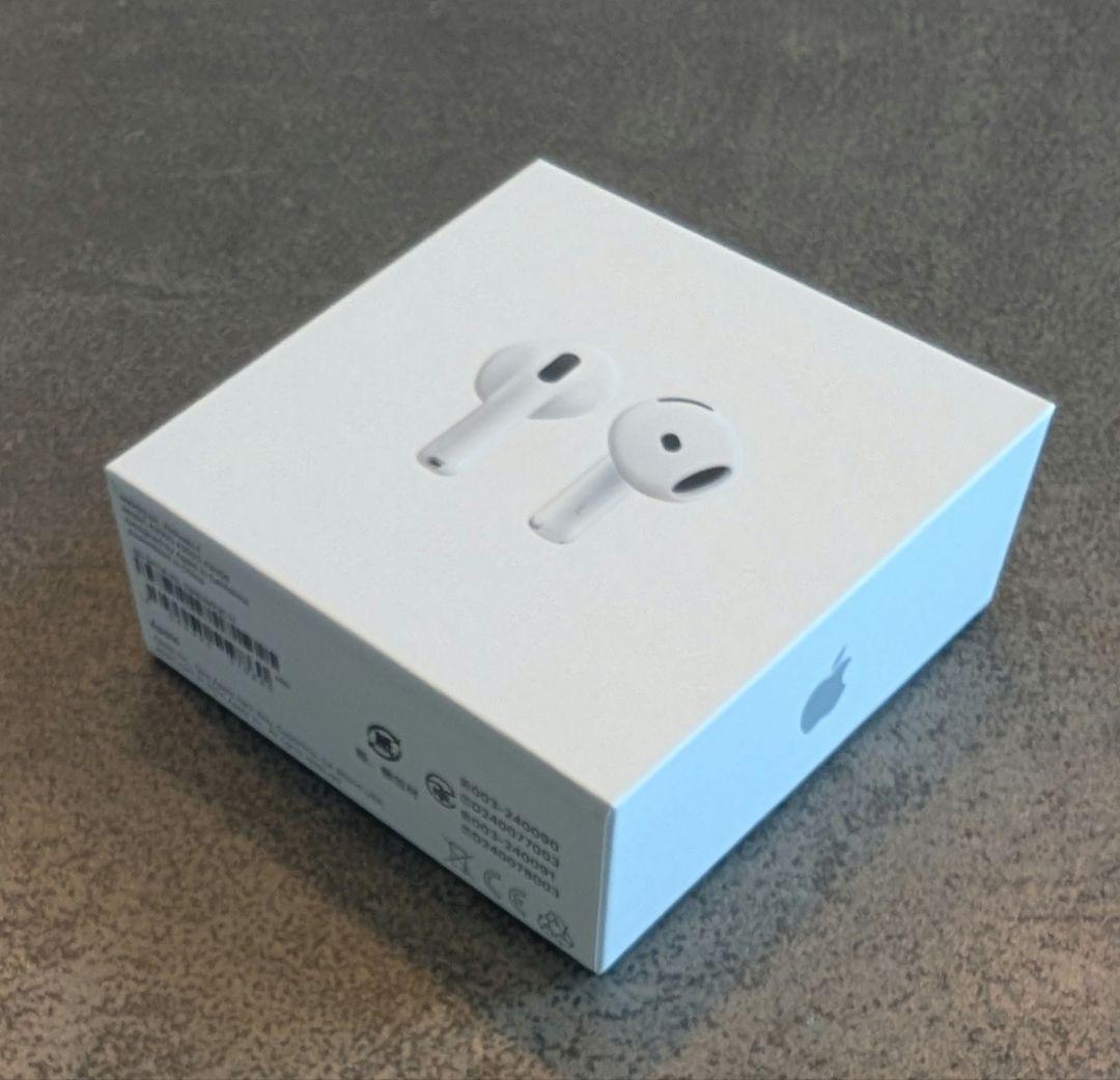 AirPods4 未開封　イヤホン