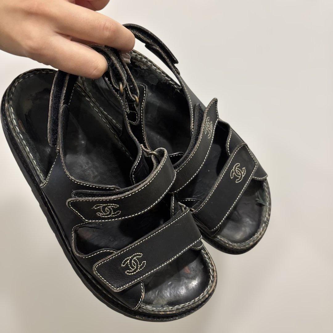 Chanel ブラック スポーツサンダル