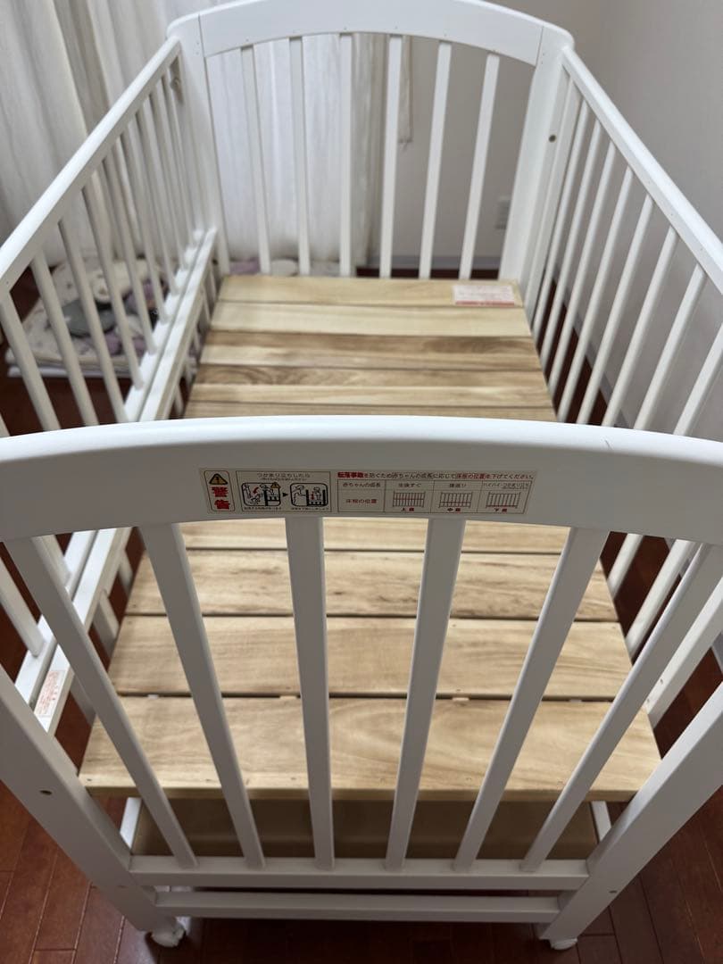 送料込み KATOJIベビーベッド ハイポジションアーチ 120×70 ホワイト