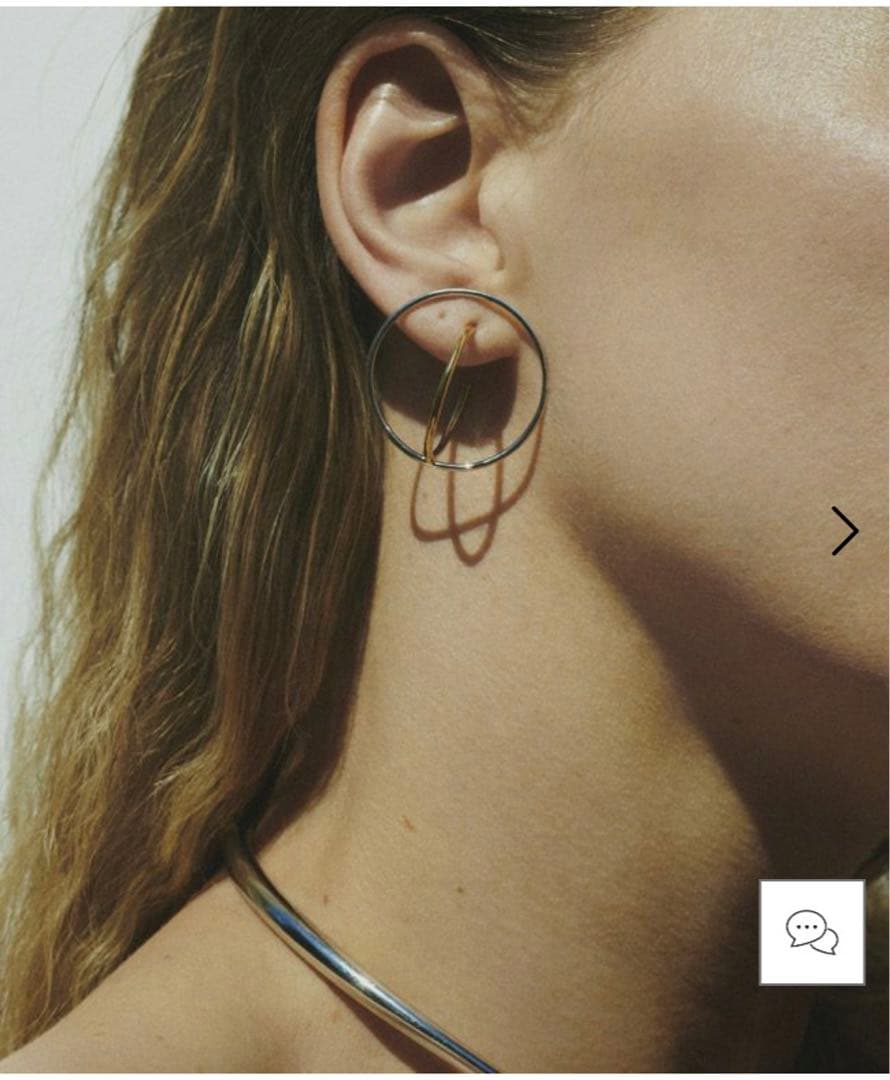 Charlotte Chesnais Saturn フープピアス（片耳）