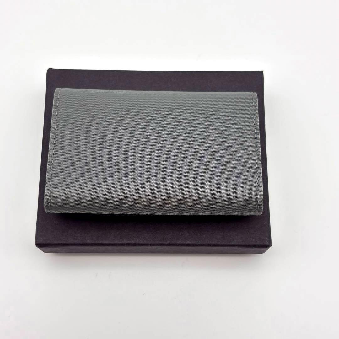 【箱付き未使用級】プラダ ６連 キーケース ナイロン×レザー 三角ロゴ グレー