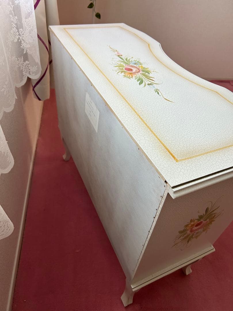 年内限定♡出品中❣️ロココ調　レア　猫足　姫系　ホワイト フラワー　3段チェスト