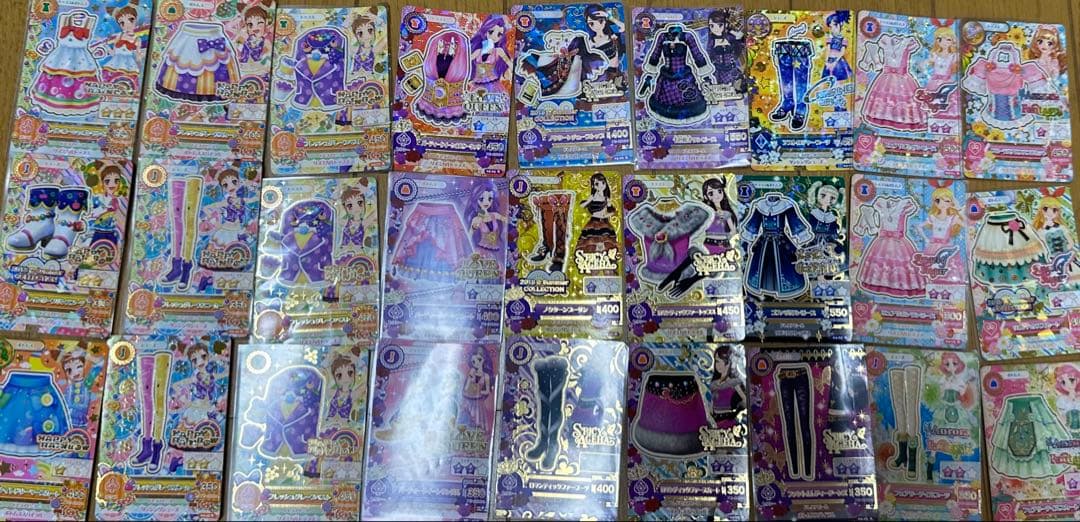 アイカツカード　まとめ売り272枚＋おまけ
