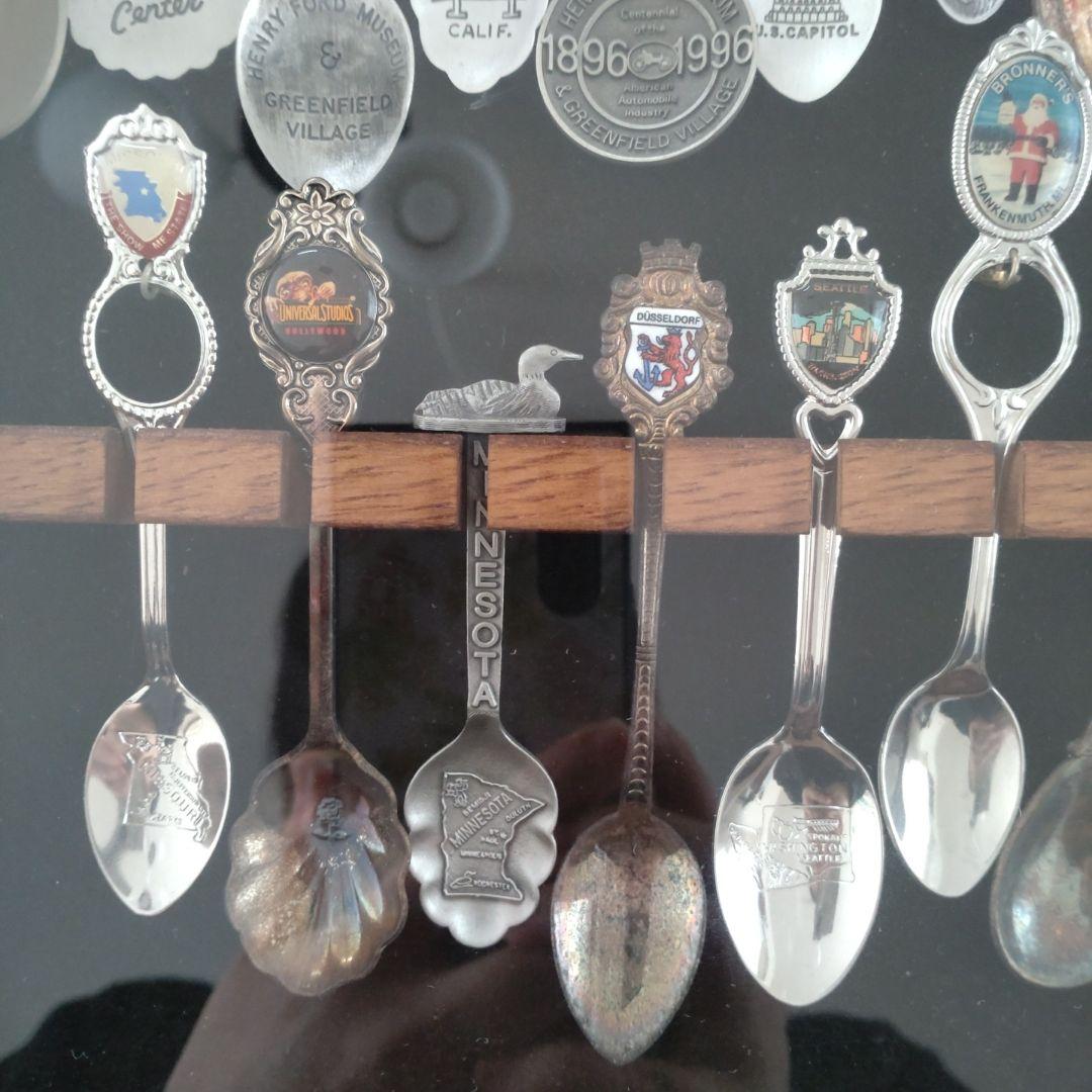 アメリカアンティーク　装飾スプーンコレクション 34本 木製ケース付き