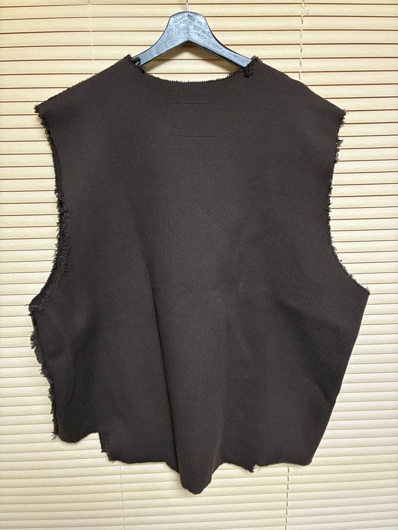 CAMIEL FORTGENS カミエルフォートヘンス リブベスト ブラウン L