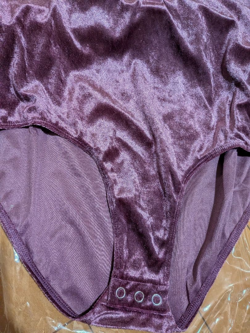 均一セール❗️新品♥Chika Kisada チカキサダ　ベロアトップス　ピンク