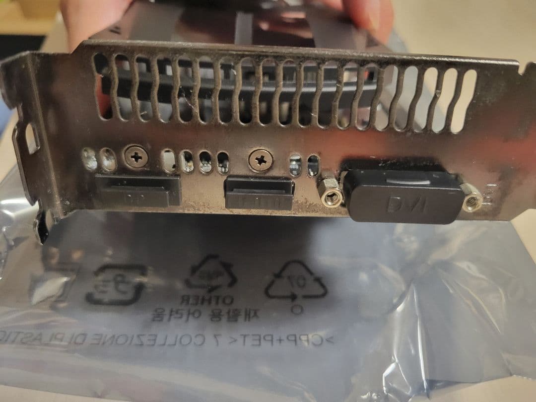 ASUS GTX1650　グラフィックボード