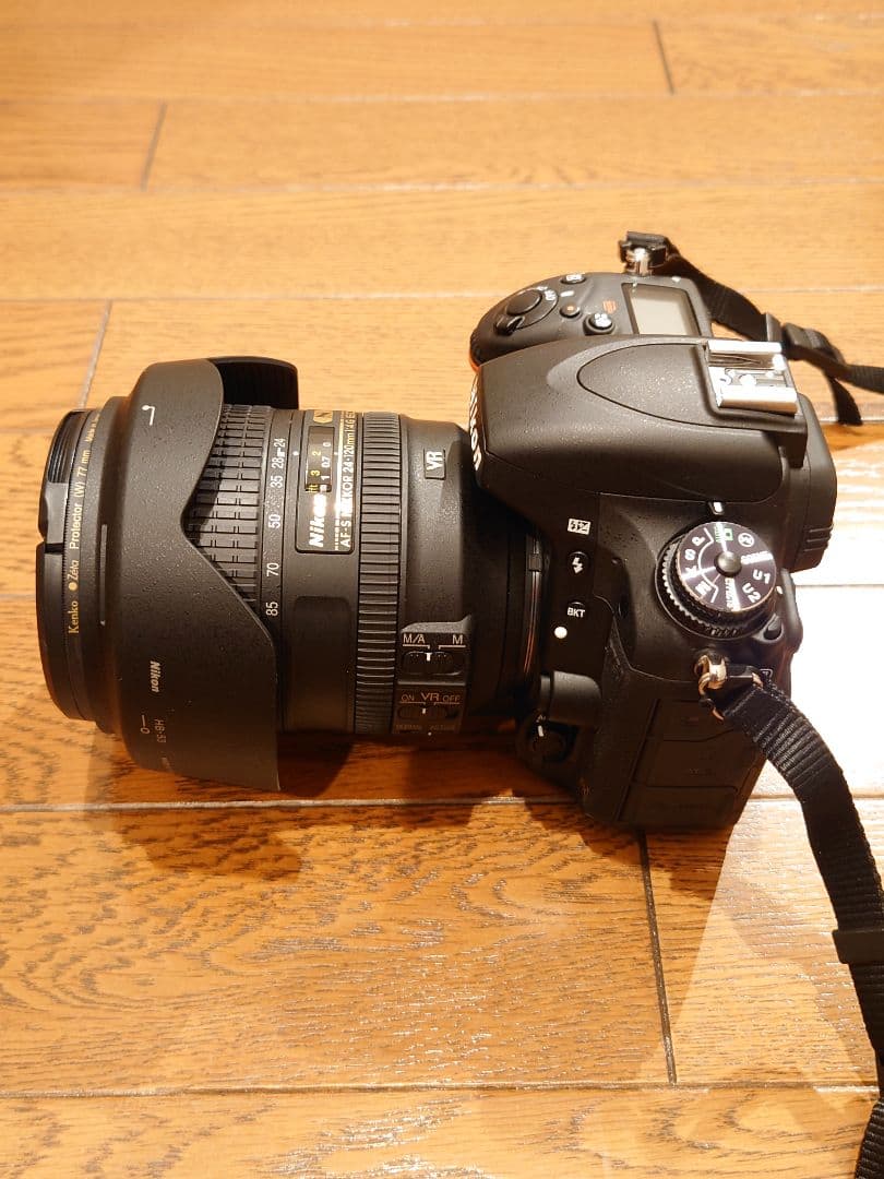 Nikon　D750　デジタル一眼レフカメラ　「ショット数　943枚」　極美品