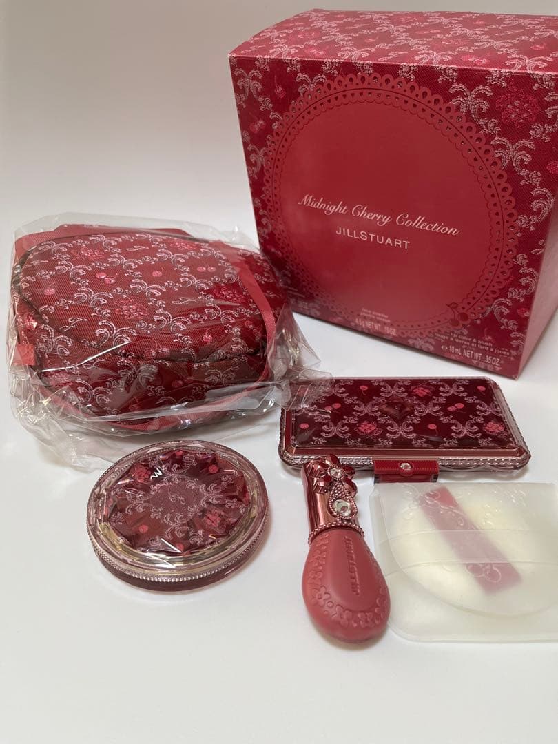 JILLSTUART クリスマスコフレ　ミッドナイトチェリー　コレクション