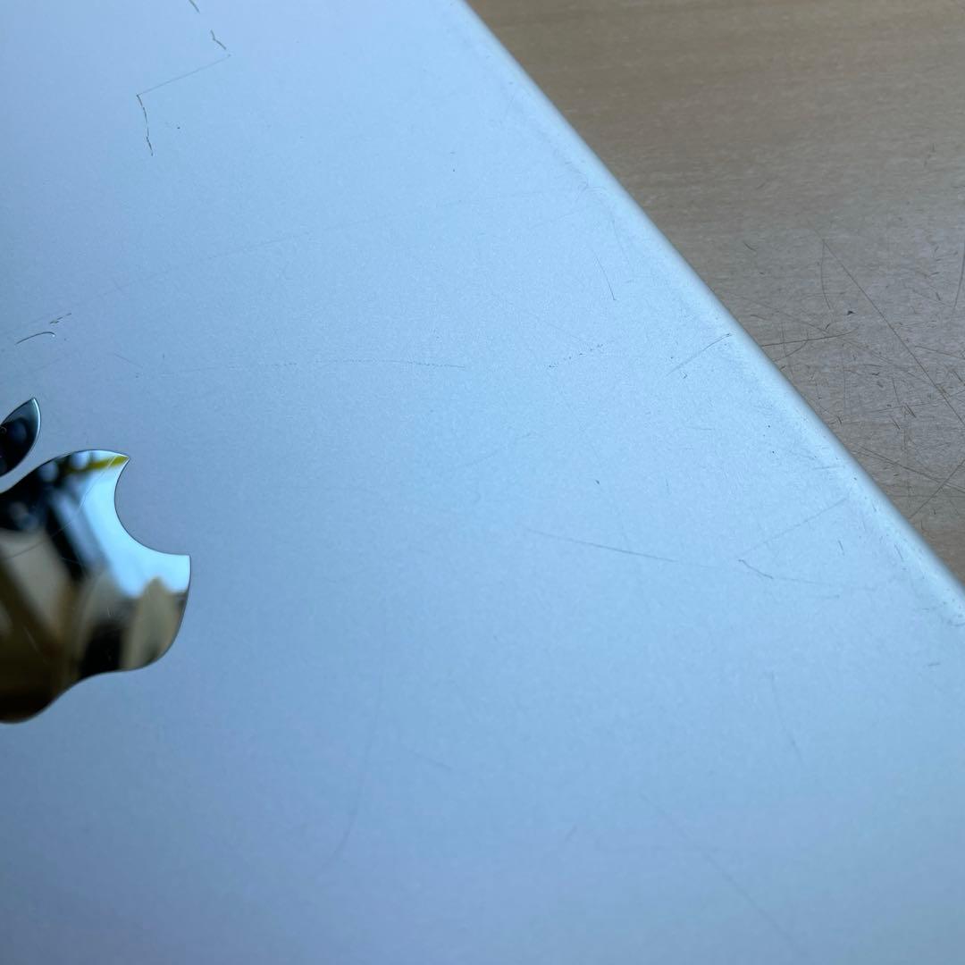 iPad 第6世代　A1893　Wi-Fiモデル　シルバー　32GB #4