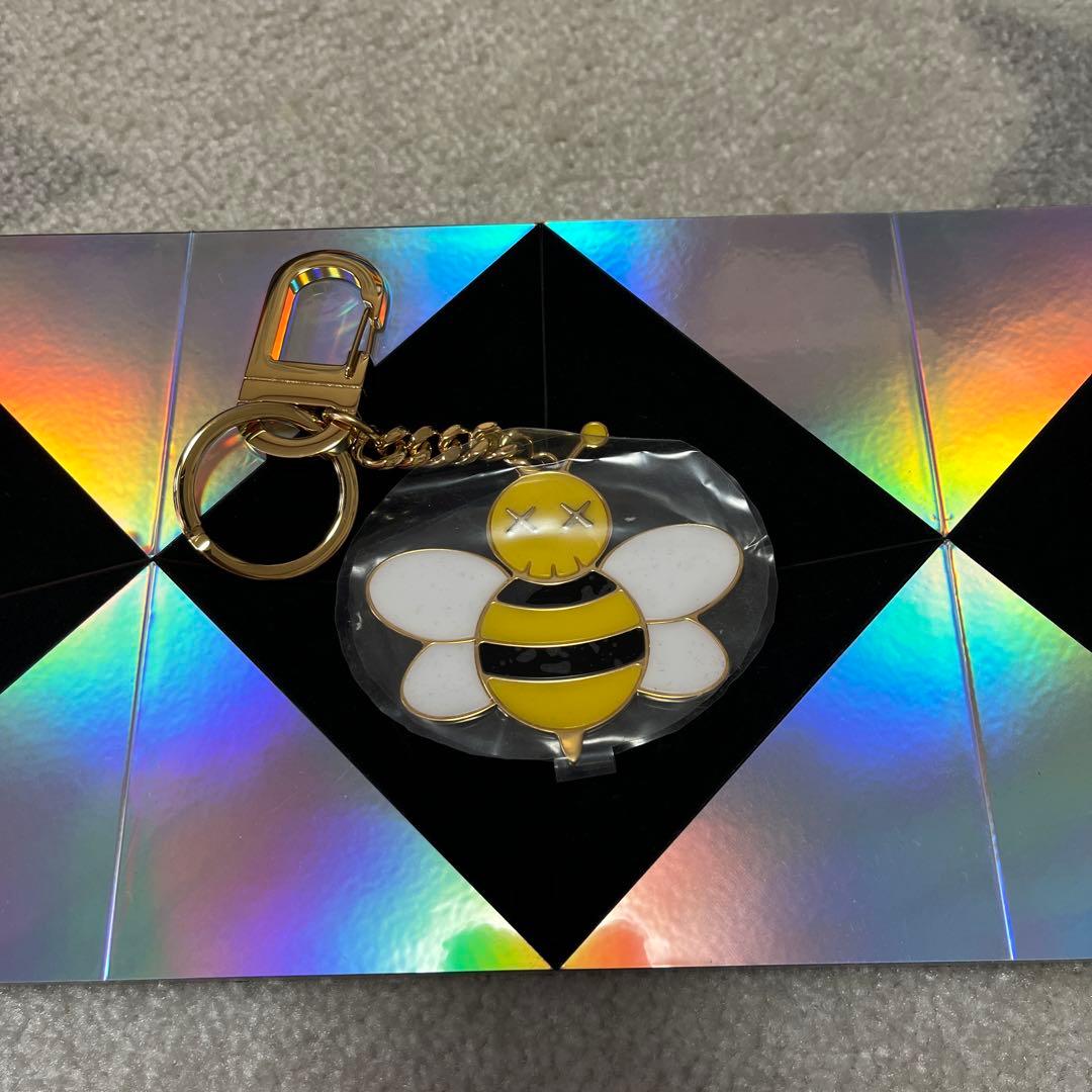 め*ん様 Dior kaws キーチェーン