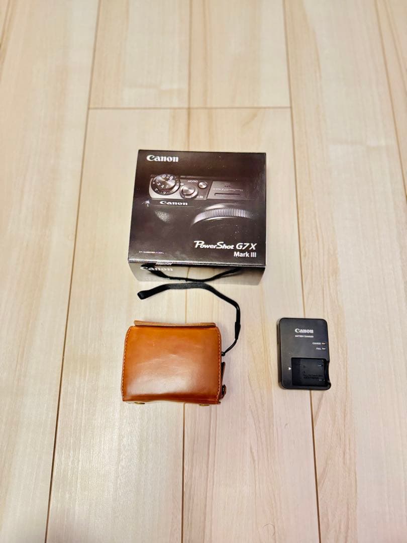 Canon PowerShot G7 X Mark III 本体と付属品