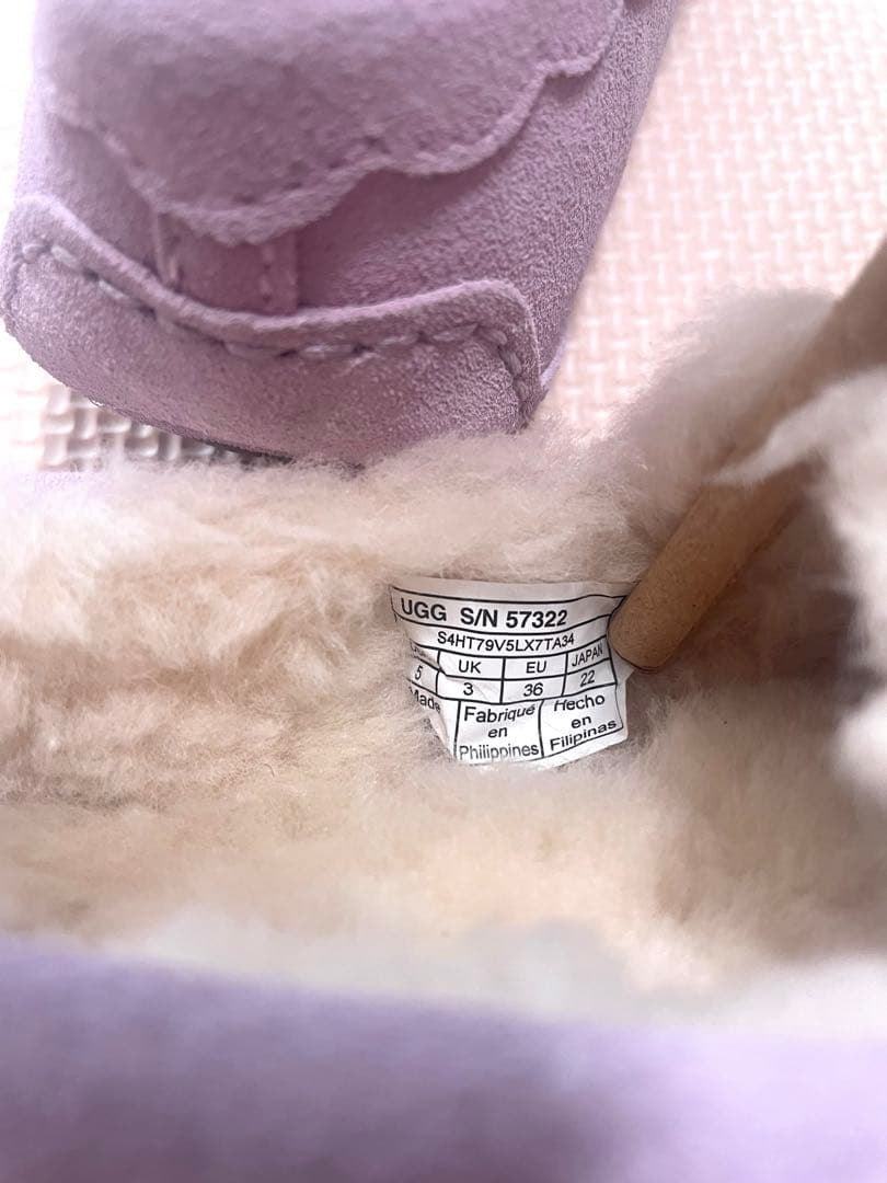 【新品】UGG モカシン シープスキン スリッポン 22cm