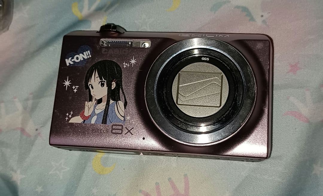 けいおん　秋山澪　デジタルカメラ　CASIO　ex-z3000　ピンク