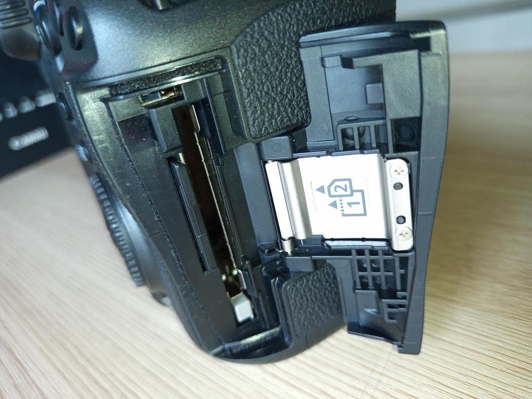 美品Canon EOS 5Ds デジタル一眼レフカメラ 本体